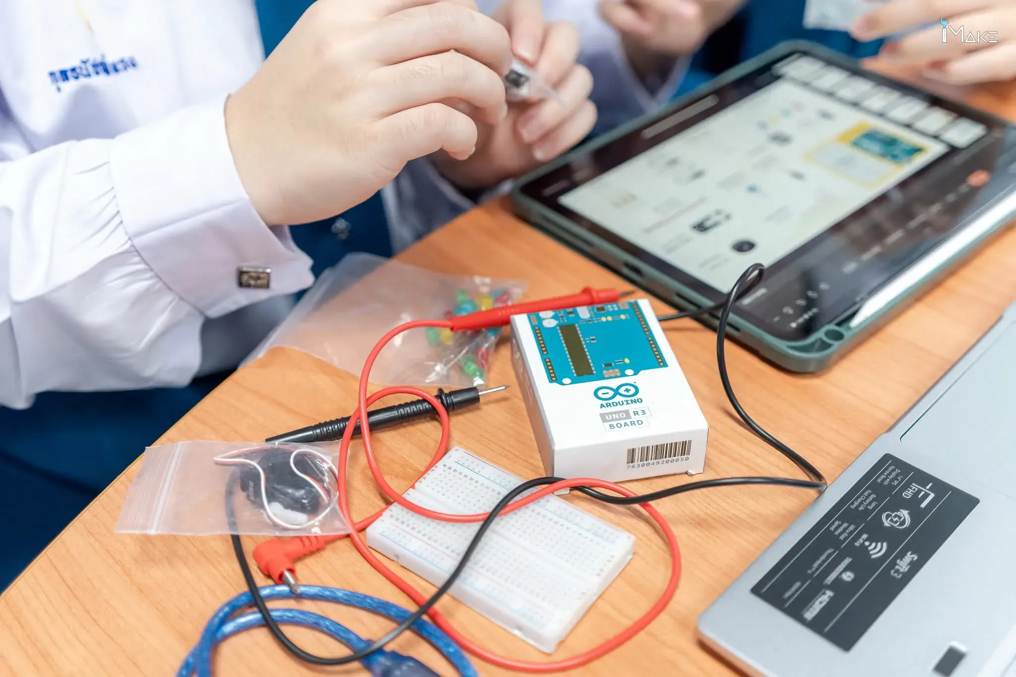 Sensors Lab – “จังหวะแห่งความแม่นยำ”